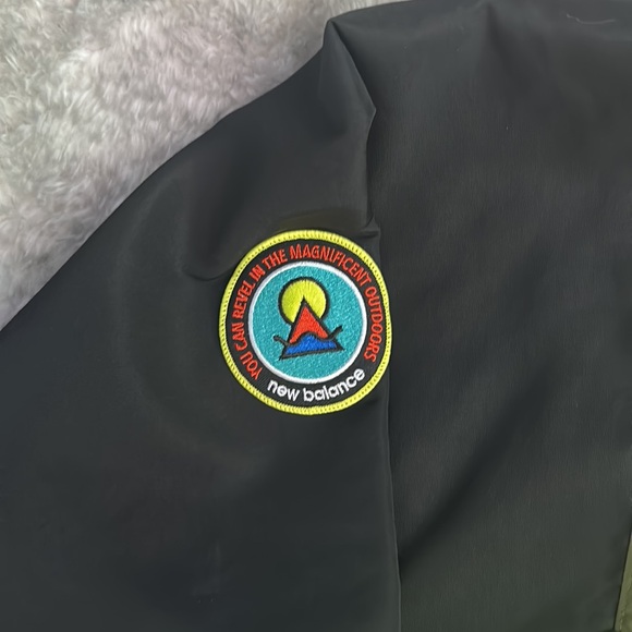 Men’s New Balance Outdoors Anorak packable jacket. Size XL, near new condition. - Picture 3 of 6